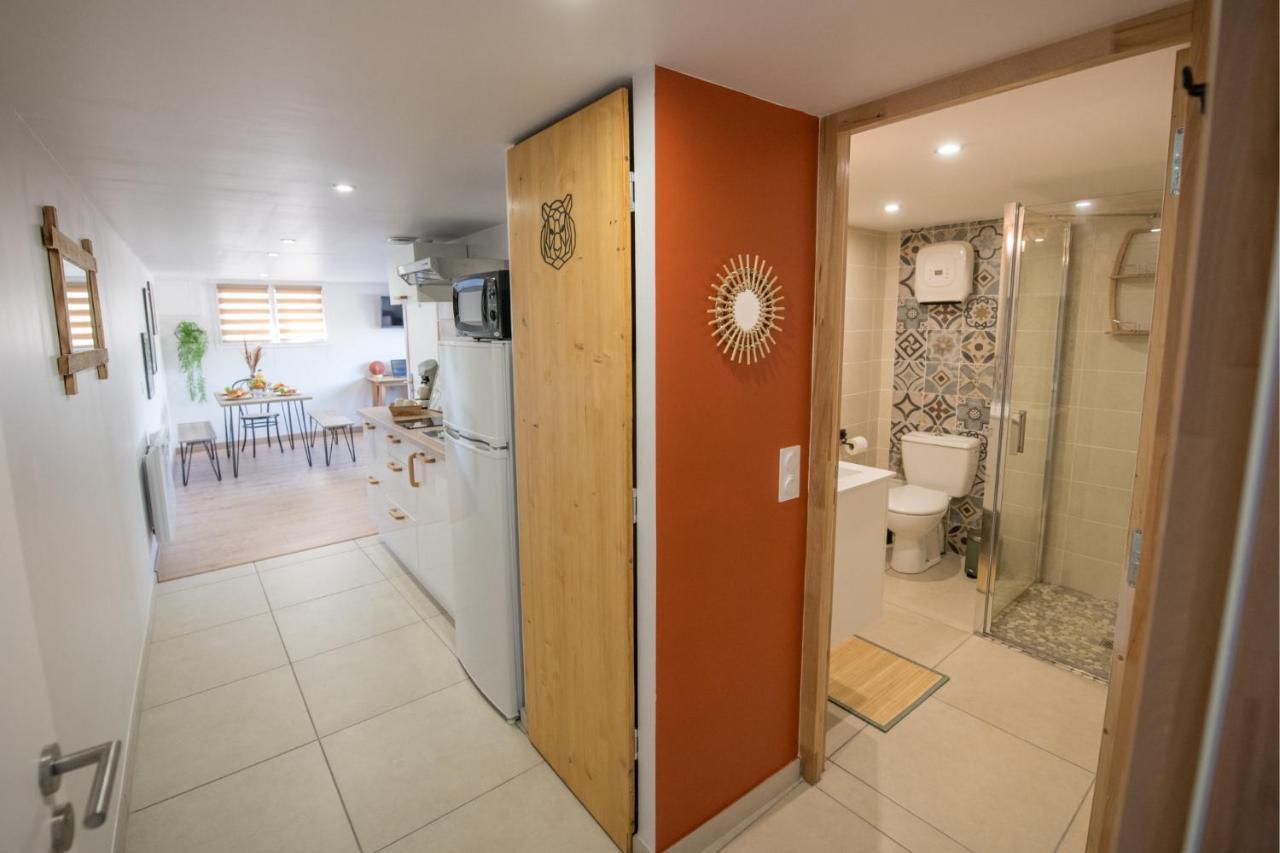 Kasa Home - Calme, Cosy, Wifi & Netflix Saint-Martin-la-Plaine ภายนอก รูปภาพ